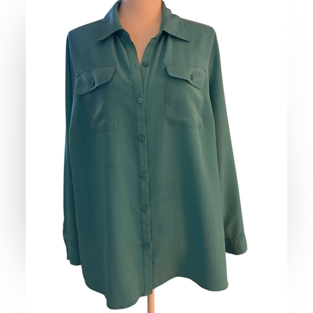 Kim Rogers lightweight aqua top